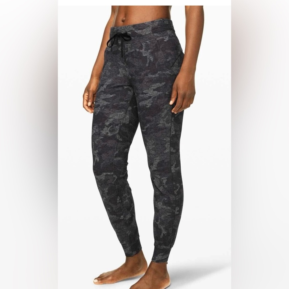 lululemon athletica camo joggers
